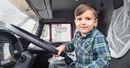 "İlham baba mənə "KamAZ" göndərdi" - VİDEO