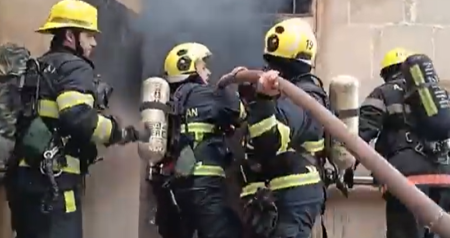 Bakıda internat məktəbinin yataqxanasında yanğın - VİDEO