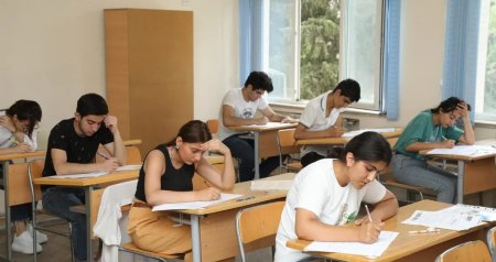 Bu gün 55 mindən çox şagird buraxılış imtahanı VERDİ