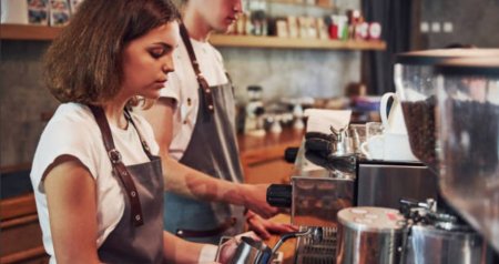 Yeniyetmə və gənclər arasında yeni PEŞƏ TRENDİ - &ldquo;Təcrübə tələb olunmur, 800 manat qazanc var&rdquo;