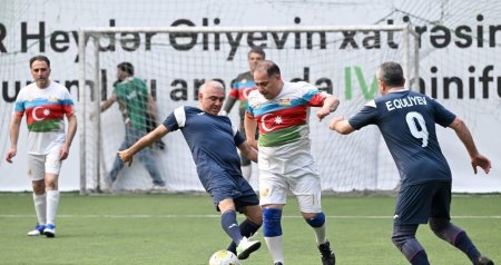 Nazirlər və deputatların futbol matçından yadda qalanlar &ndash; FOTO