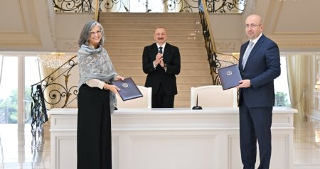 Anaklaudia Rossbax İlham Əliyevlə görüşündən yazdı: "Məmnun oldum" - FOTO