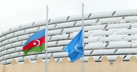 Bakıda WUF13 çərçivəsində rəsmi bayraq qaldırma mərasimi - VİDEO