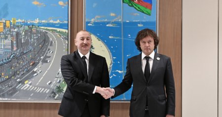 İlham Əliyev Gürcüstanın Baş naziri ilə görüşdü &ndash; FOTO
