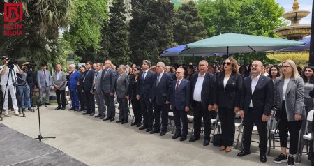Türk dünyasının ziyalılarını bir araya gətirən festivalın AÇILIŞ mərasimindən FOTOREPORTAJ