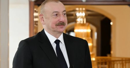 Prezidentə təbrik məktubları gəlməyə DAVAM EDİR