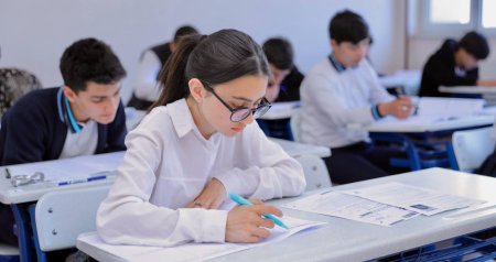Qəbul imtahanının 2-ci cəhdində iştirak etmək istəyənlərin NƏZƏRİNƏ!