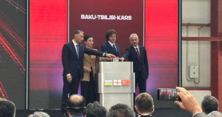 Bakı&ndash;Tbilisi&ndash;Qars dəmir yolu xətti istifadəyə verildi - VİDEO