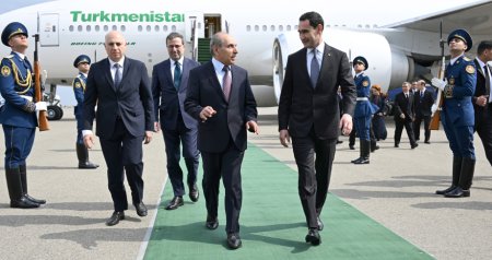 Sərdar Berdiməhəmmədov Azərbaycana gəldi - FOTO