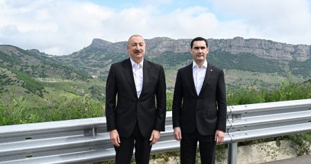 Hikmət Hacıyev: "Prezidentlərin Şuşada gəzintisi qarşılıqlı etimadın bariz ifadəsidir" &ndash; VİDEO
