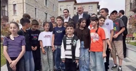 İlham Əliyevin Şuşada uşaqlarla səmimi görüşü &ndash; VİDEO