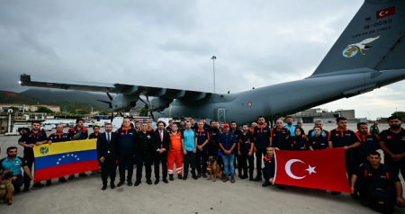 Türkiyə Venesuelaya xilasedici qrup göndərdi