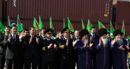 Türkmənistan Azərbaycanın hədiyyəsini təmtəraqla QARŞILADI - FOTO/VİDEO