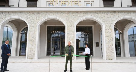 Prezident "Xankəndi" hotelinin açılışını etdi - FOTO