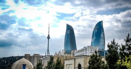 FAKTİKİ HAVA: Hazırda Bakıda güclü külək əsir