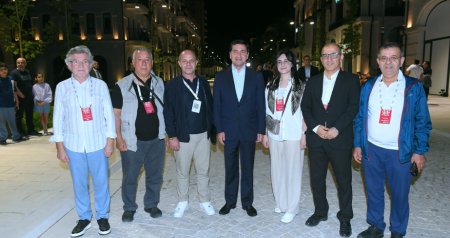 IV Şuşa Qlobal Media Forumu iştirakçıları Qarabağ küçəsi ilə tanış oldular - FOTO