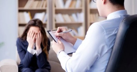 Psixoloq yanına gedənlərin NƏZƏRİNƏ &ndash; İcbari tibbi sığortaya SALINIR?