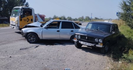 Kürdəmirdə zəncirvari ağır qəza: Xəsarət alanlar var - FOTO
