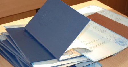 Məzunlara ŞAD XƏBƏR &ndash; Elektron diplomu kimlər nə vaxt ALACAQ? 
