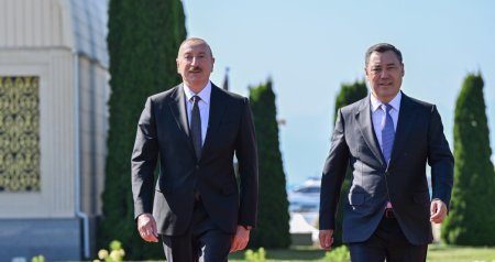 İlham Əliyevin Çolpon-Ata şəhərində rəsmi qarşılanma mərasimi oldu - FOTO/VİDEO