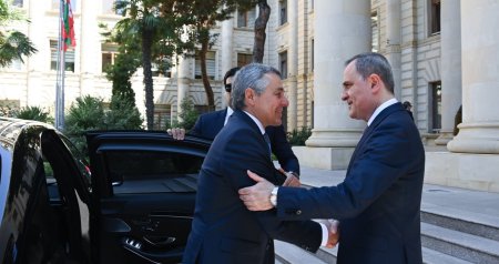 Ceyhun Bayramov ATƏT-in sədrini belə qarşıladı &ndash; FOTO