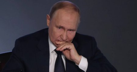 Putin Ukrayna PUA-larından qorunmaq üçün zirehli qatardan istifadə edir