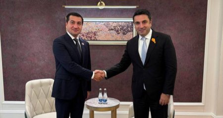 Hikmət Hacıyevlə Alen Simonyan arasında görüş KEÇİRİLDİ - FOTO