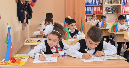 Valideynlərin NƏZƏRİNƏ &ndash; Şagird yerdəyişməsi bu gün dayandırılır