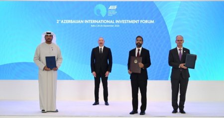 İkinci Azərbaycan Beynəlxalq İnvestisiya Forumu çərçivəsində imzalanmış sənədlər mübadilə edilib - FOTO