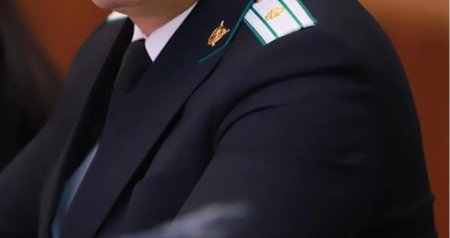Prokurorluğun bir qrup əməkdaşına ali xüsusi və ali hərbi rütbələr verildi &ndash; ADLAR