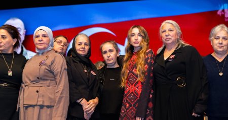 Alena Əliyeva "44" filminin premyerasından paylaşım etdi - FOTO