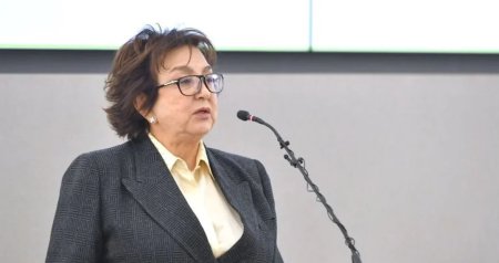 Məleykə Abbaszadə imtahan suallarının çətinliyi ilə bağlı narazılıqlardan DANIŞDI