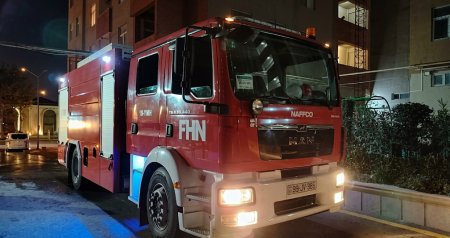 Bakıda 17 mərtəbəli binada yanğın oldu, sakinlər təxliyə edildi - FOTO