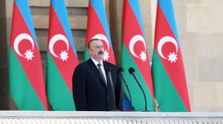 Ali Baş Komandan: \'\'Ancaq irəli gedəcəyik\'\'