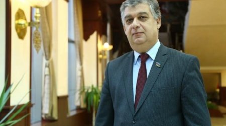 Deputat: “Sandıqdakı pulları çıxarmağın vaxtıdır”