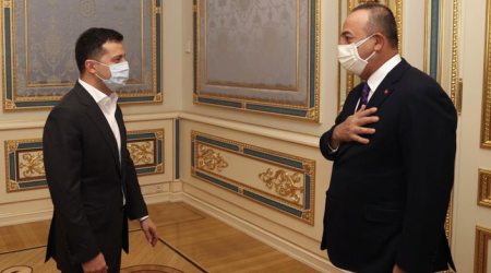Çavuşoğlu Ukrayna prezidenti ilə görüşdü