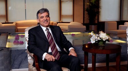 Abdullah Gül İlham Əliyevi təbrik etdi