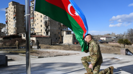 İlham Əliyev Şuşada bayrağımızı ucaltdı - FOTO 