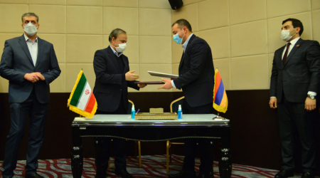 Ermənistan və İran iqtisadi əməkdaşlıq haqqında memorandum imzalayıb