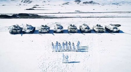 Qarsdakı təlimlərdə tanklar və toplar göründü - VİDEO 
