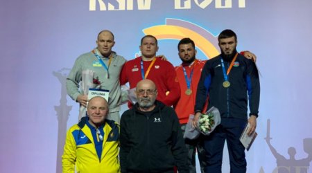 Kiyevdə Azərbaycan güləşçiləri 6 medal qazandı - FOTO