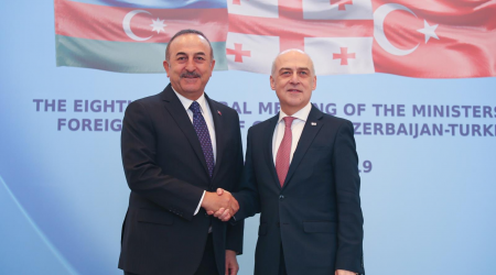 Çavuşoğlu Zalkaliani ilə Qarabağı müzakirə etdi