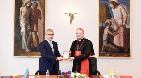 Heydər Əliyev Fondu Vatikanla müqavilə imzaladı - FOTO