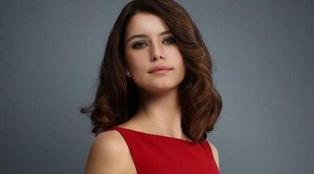 Beren Saatdan bir ilk - 