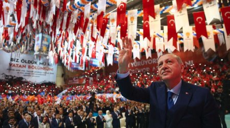 AKP-nin 7-ci qurultayı keçirilir - CANLI