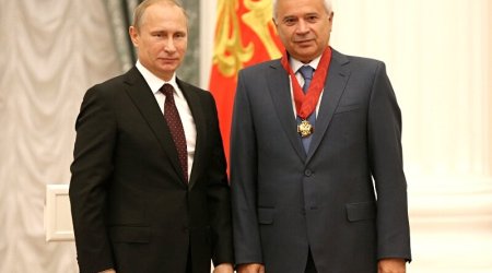 Putin azərbaycanlı iş adamı ilə görüşdü