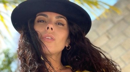 Müğənni alt paltarsız FOTOLARI ilə fanatlarını həyacanlandırdı