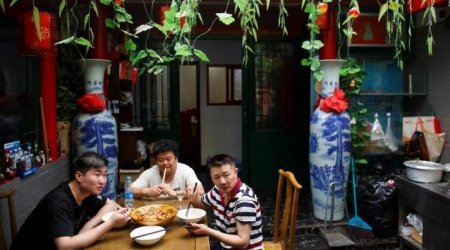 Çində yeni qayda: kafedə yemək sonadək yeyilməlidir - CƏRİMƏ KƏSİLİR