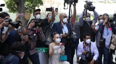 Dünyada pandemiyadan ölən jurnalistlərin sayı açıqlandı