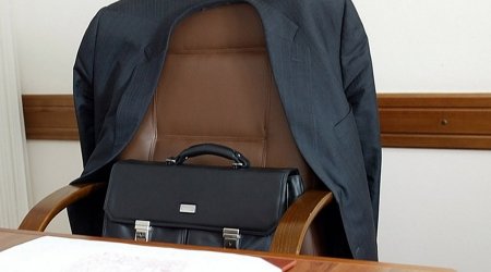 Azərbaycanda vəzifəli şəxs işdən çıxarıldı
